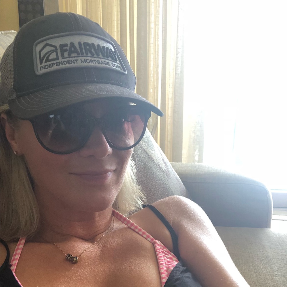 Meet your Posher, Vanessa